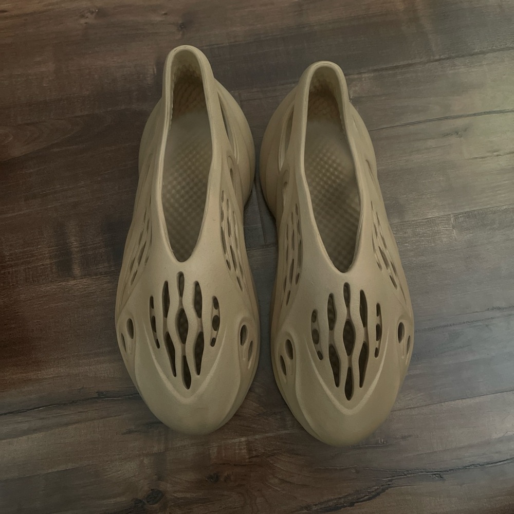 Desert sand Yeezy foam runners